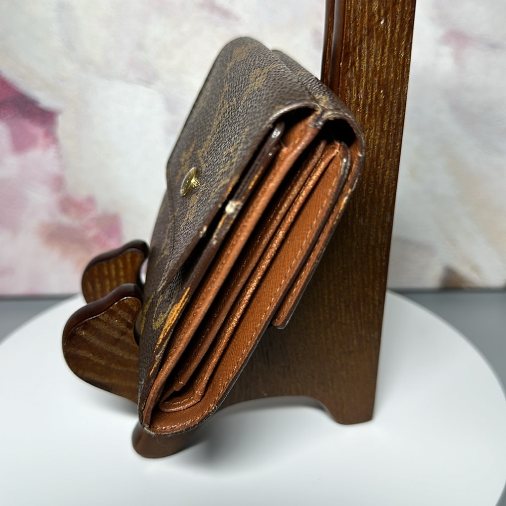 07 Louis Vuitton Monogram Porto Monevier Cardi Double Hook Trifold Wallet Unisex - Picture 5 of 17